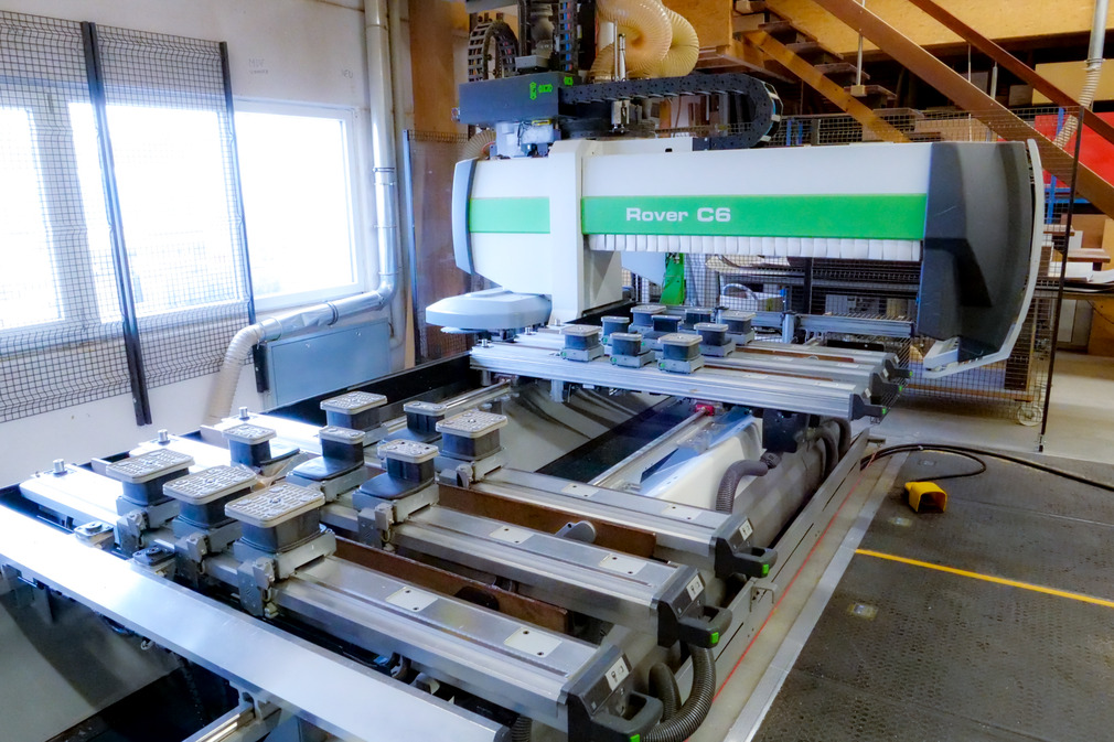 Schmalz has developed the VCBL-B vacuum blocks as an alternative to the clamping equipment from machine manufacturer Biesse.